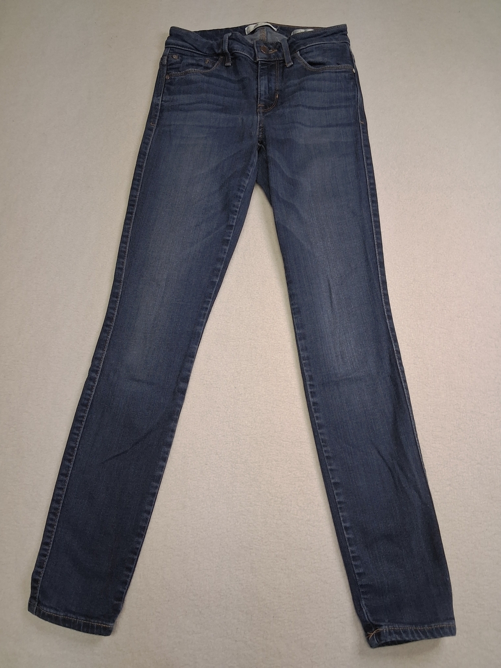 Guess Women's Skinny Jeans in Dark Blue Wash